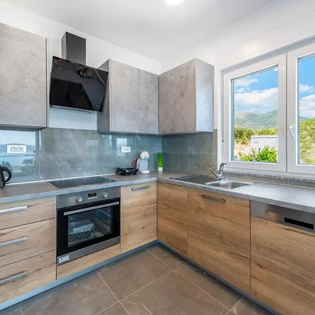 Vanna Villa *